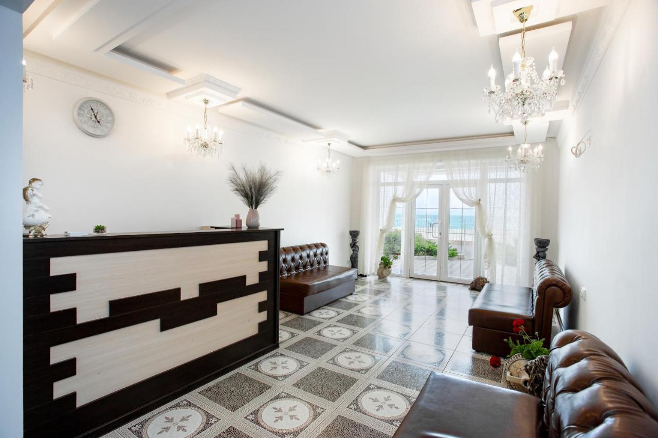 Олимп Hotell Zaliznyi Port Exteriör bild