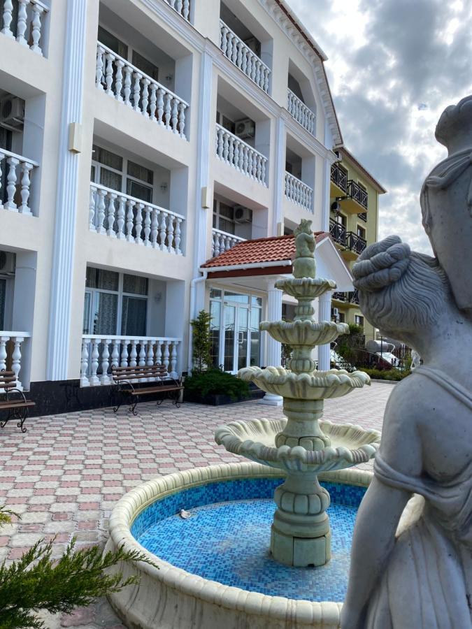 Олимп Hotell Zaliznyi Port Exteriör bild
